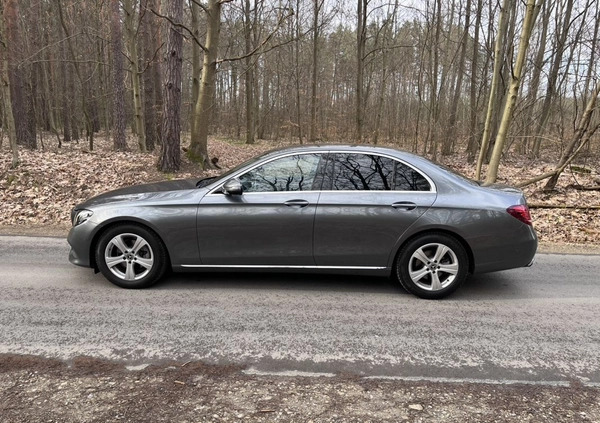 Mercedes-Benz Klasa E cena 82999 przebieg: 363000, rok produkcji 2018 z Rzeszów małe 704